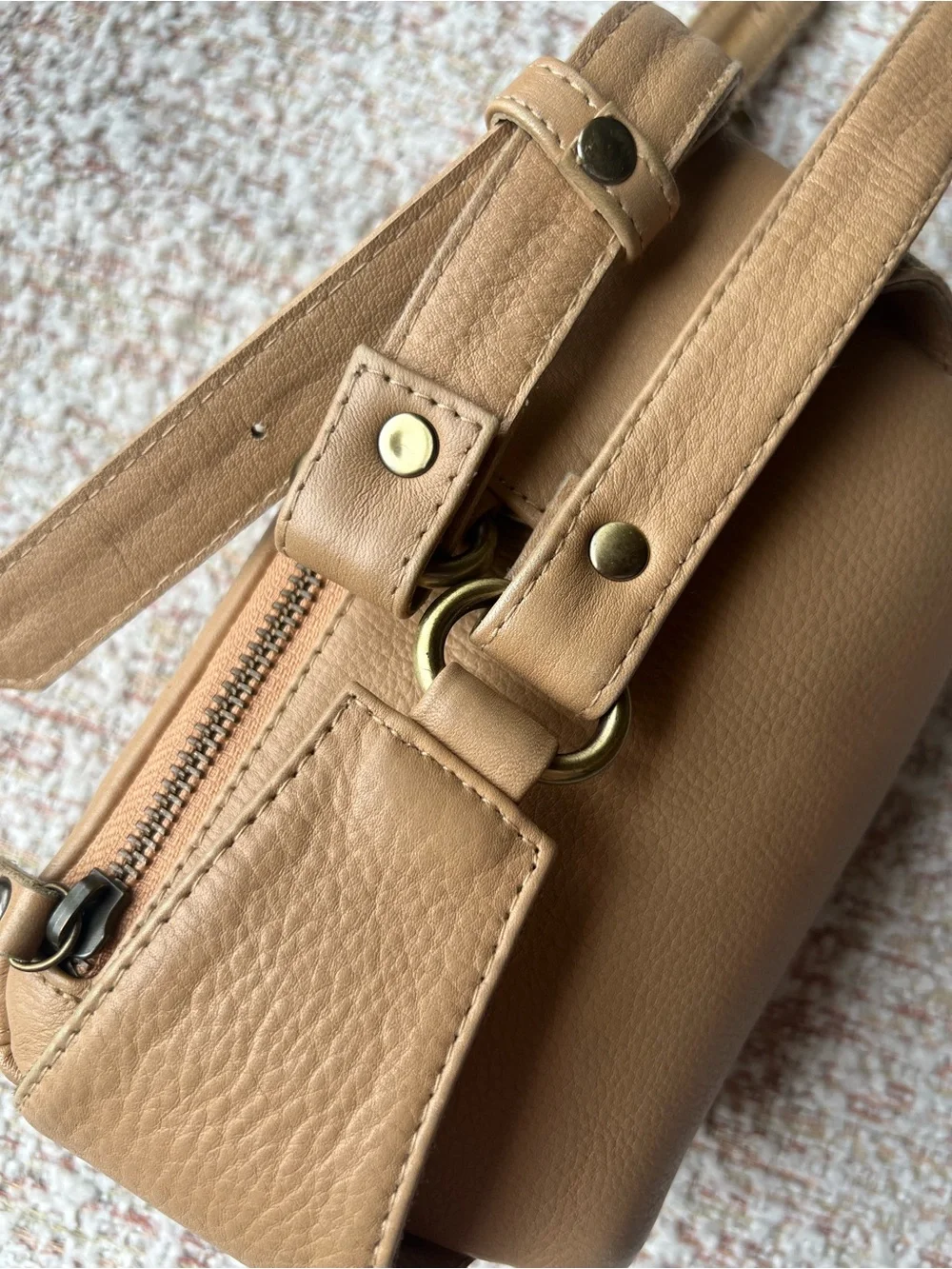 Mandrn Remy Leather Crossbody Belt Bag in Sand
